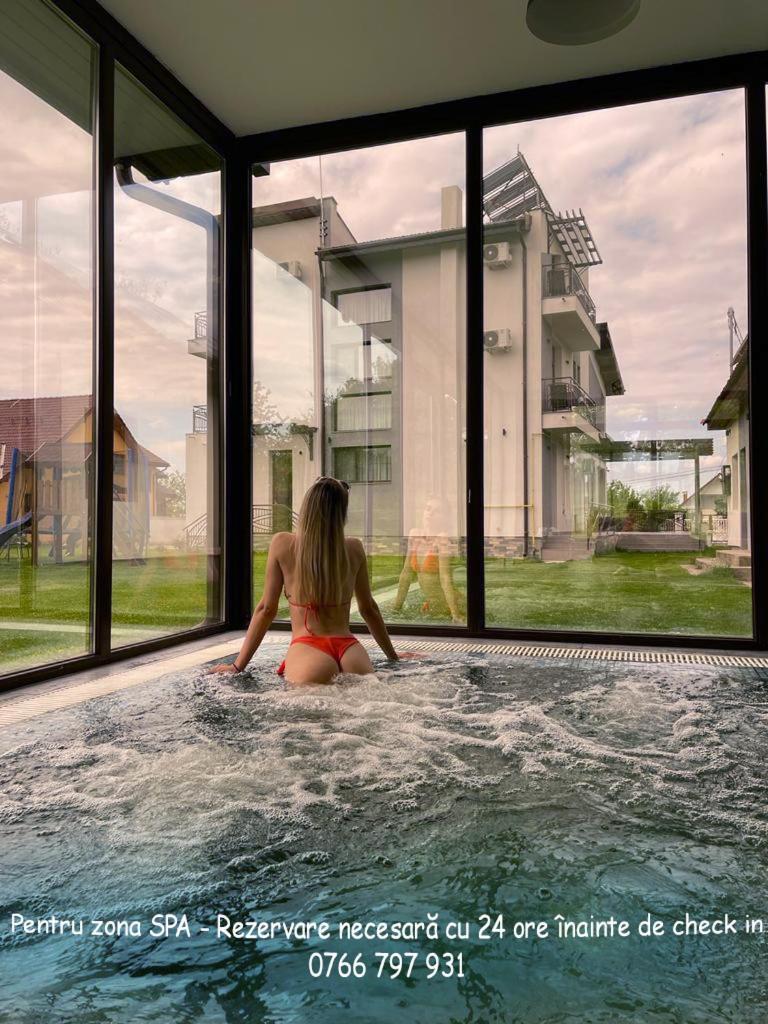 Pensiunea Casa Hortopan Târgu Jiu Eksteriør billede